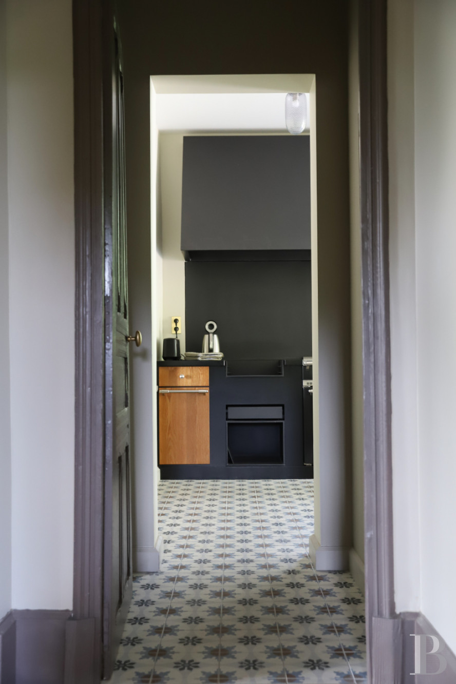 Dans la Drôme, au nord de Valence, un ancien relais de chasse de 1860 devenu annexe indépendante d’un hôtel renommé - photo  n°12